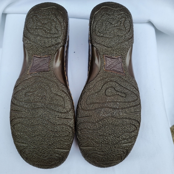 Born Concept Brown Slip On Shoes. Womens 7 1/2 US. - Picture 9 of 9